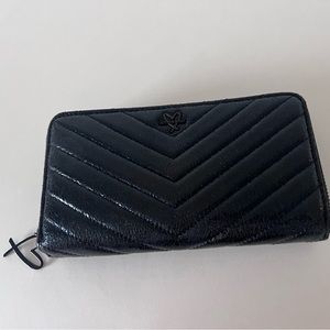 Victorias Secret Wallet